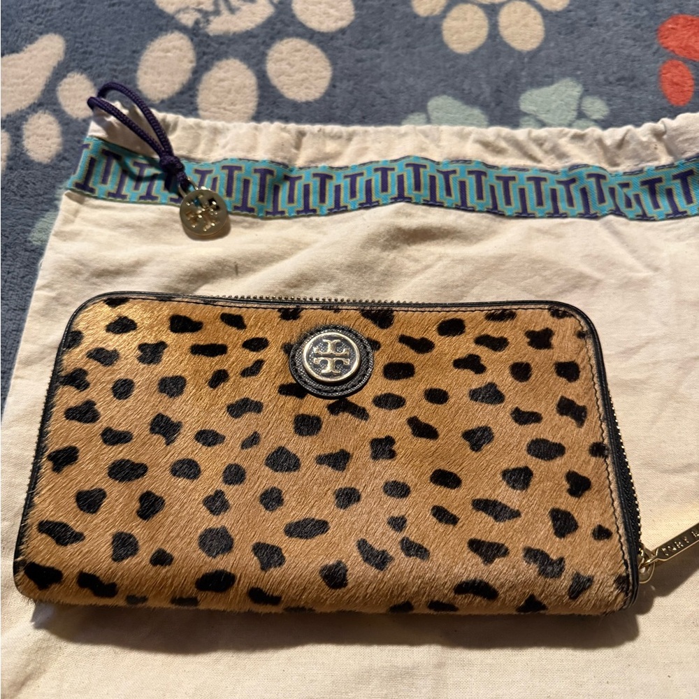 TORY BURCH RARE ROBINSON CHEETAH PRINT CALF HAIR LEATHER  with dust bag